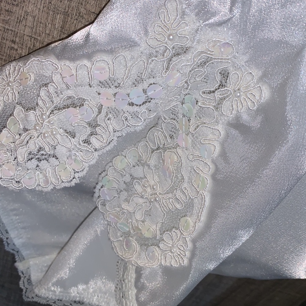 Victoria’s secret’s Satin Robe - Picture 6 of 14